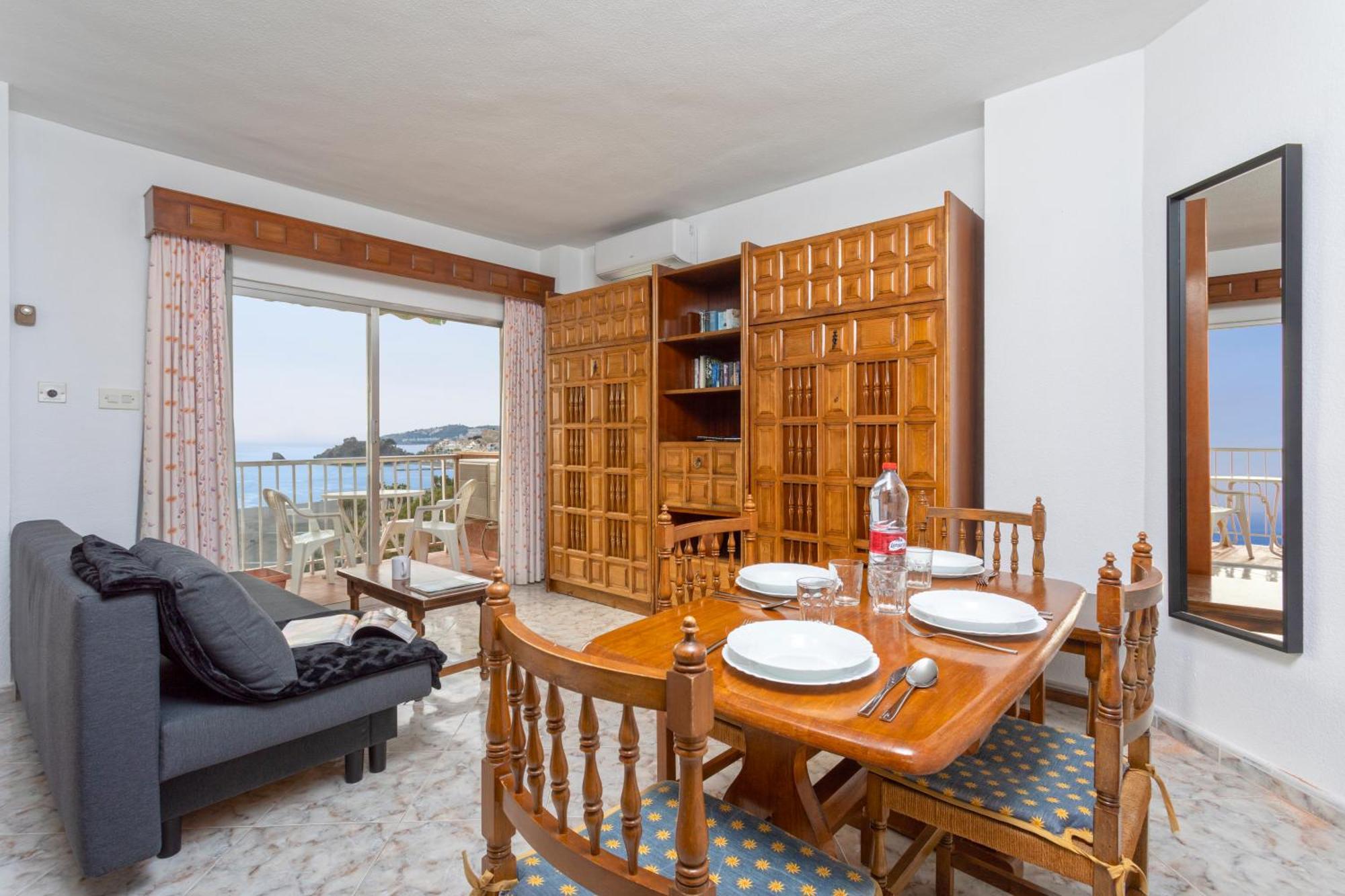 1004 - Beachfront Apartment On El Paseo, 4 Pers - Air Conditionning - Wi-Fi - Smart Tv 阿尔姆尼卡 外观 照片